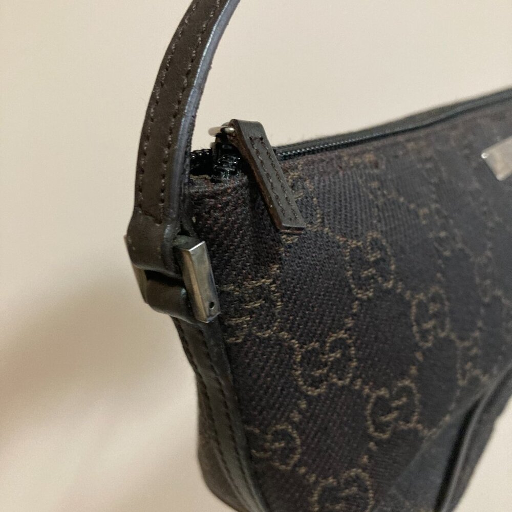 ⭐️ Authentic⭐️ Gucci GG Monogram Dark Brown Canvas & Leather Pochette Bag - Picture 7 of 10